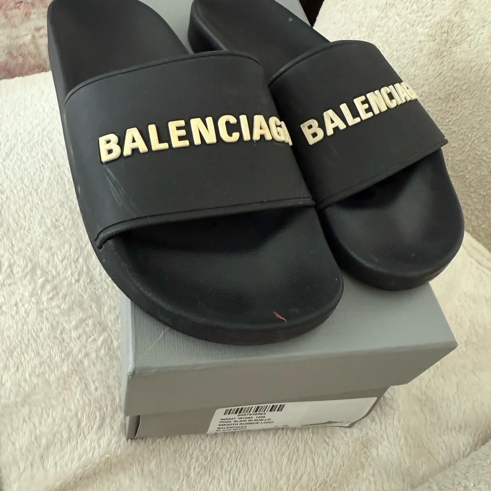 Balenciaga Black Slides with White Logo - Picture 2 of 3